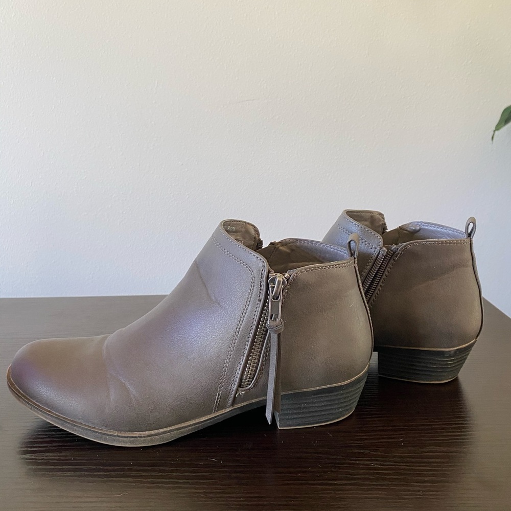 Rampage Grey Booties size 8